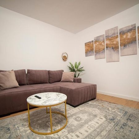 Coban Residence - A3 - Scandinavian Apartment Брашов Екстер'єр фото
